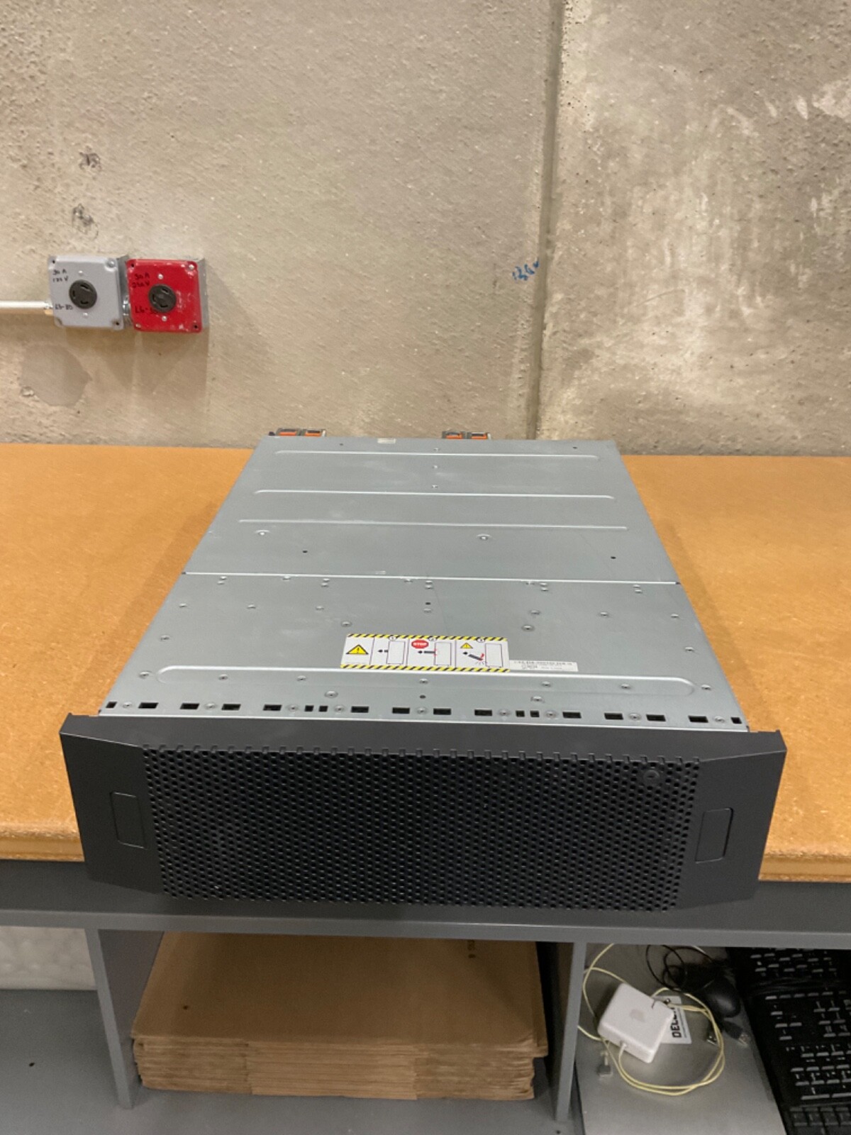 EMC STPE15 15-Bay Enclosure Storage Array x2 110-140-408B & x2 303-092-102