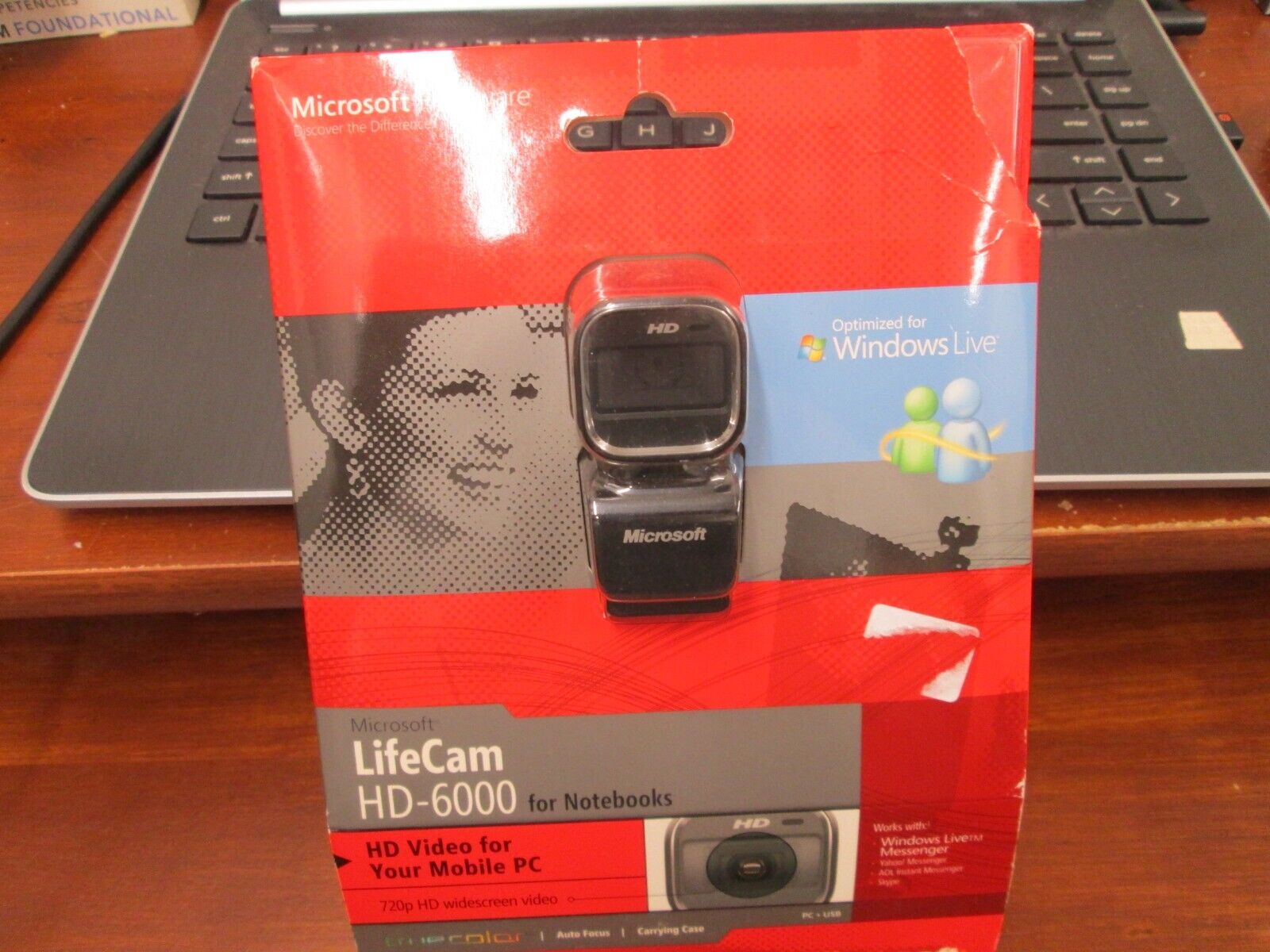 Microsoft LifeCam HD-6000 for Notebook 720p HD video TrueColor 360° Rotation NEW
