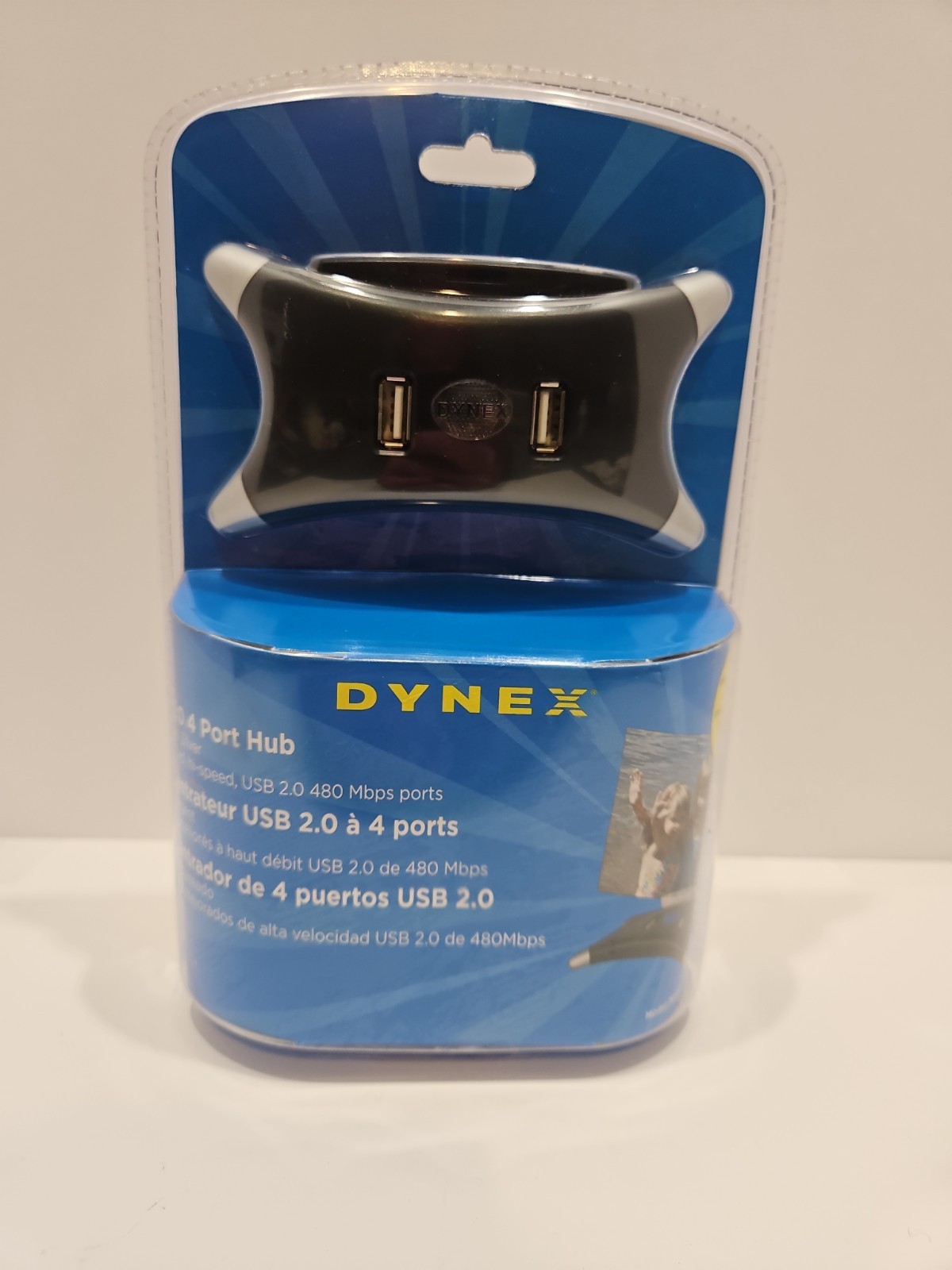 Dynex  (DX4P2H) 4-Ports External Hub New In Box