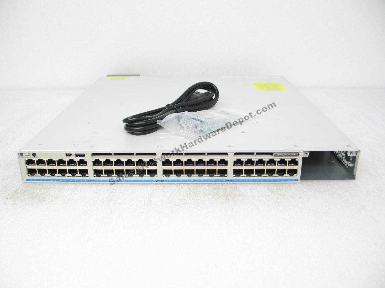 Cisco C9300-48UN-A 48-Port UPOE 5Gbps Catalyst 9300 Switch *WARRANTY*