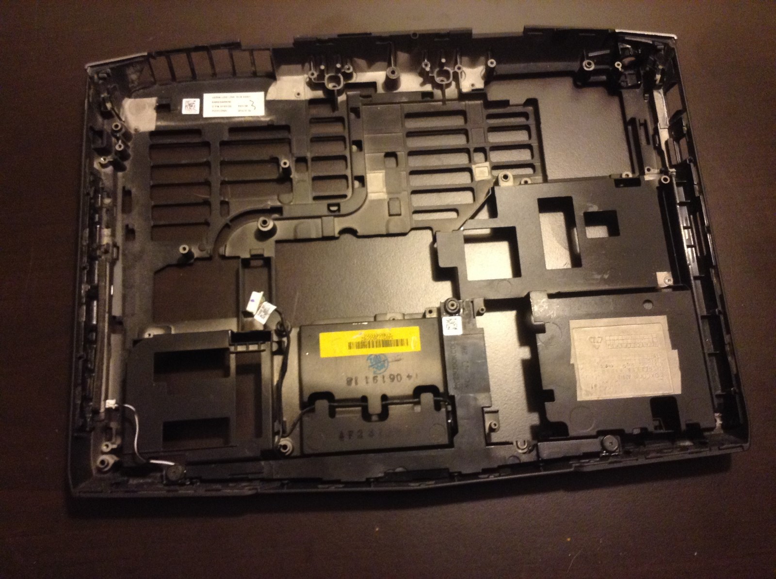 Alienware 14 Bottom Casing