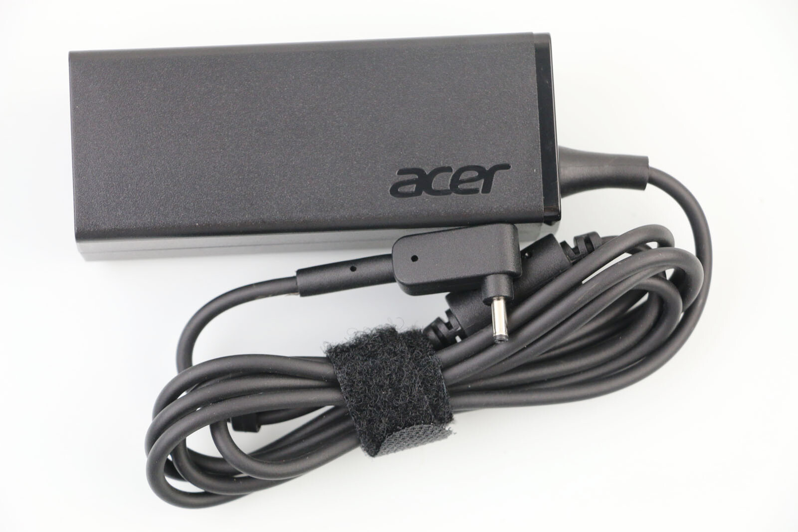 Genuine Acer Spin 5 SP513-51 SP513-51-57TP AC Adapter Charger 19V 2.37A 45W