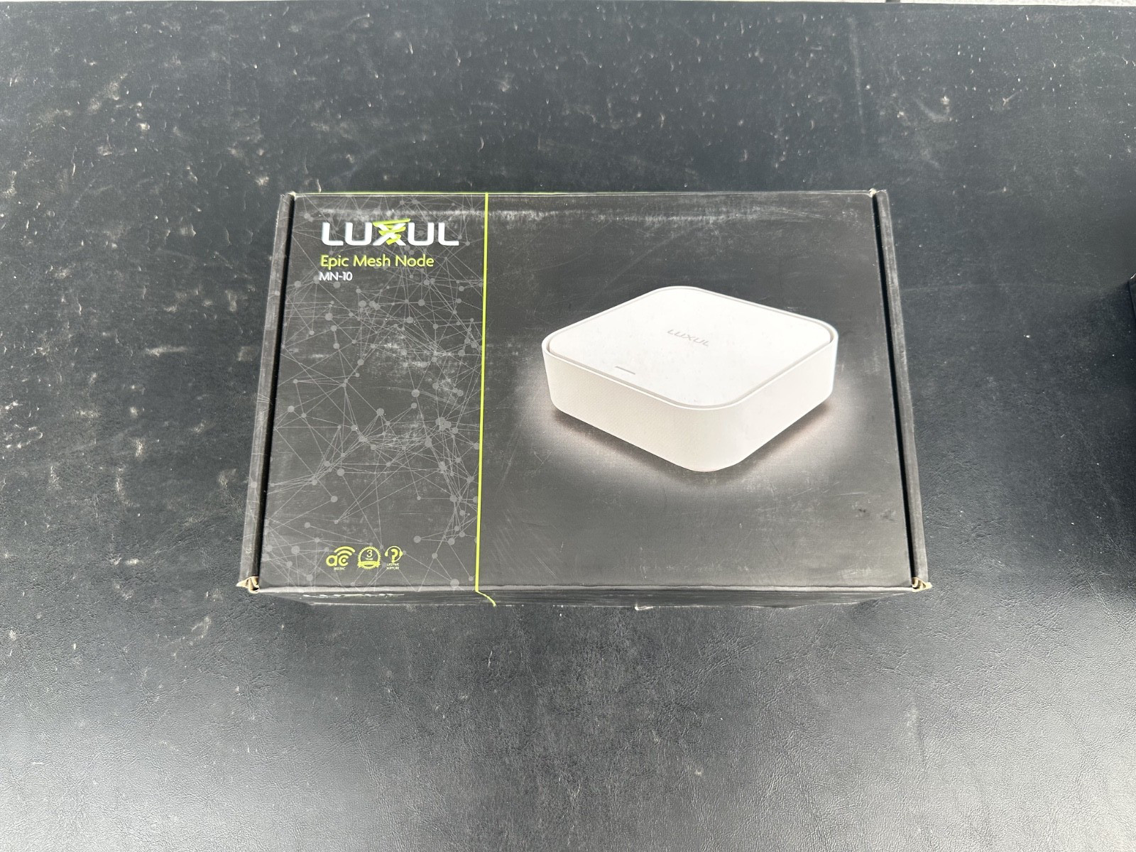Open Box Luxul MN-10 Epic Mesh Network Router/Wireless Access Point - MN-10