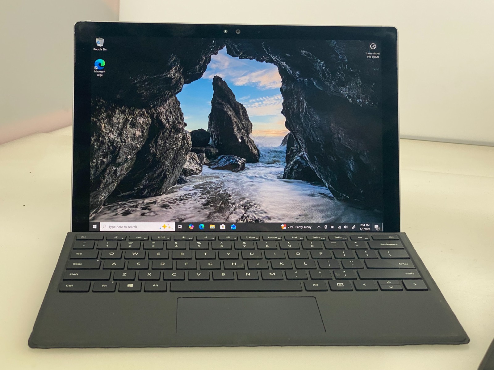 Microsoft Surface 1724 Core i7-6650U 16 GB RAM 512 GB NVMe SSD 12.3" Win10 Pro