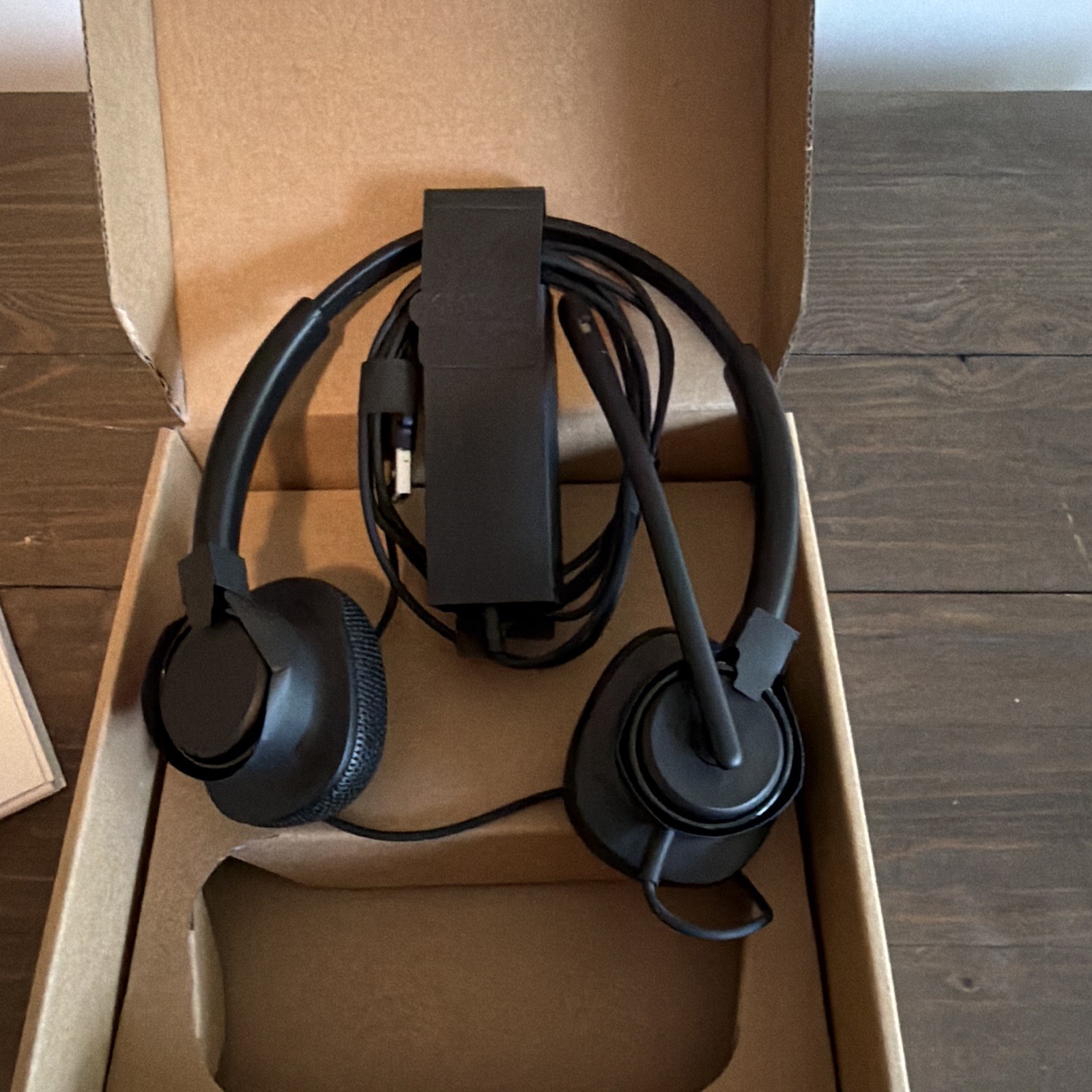 HP Poly Mission 425 USB HS WW Headset Boom Mic Black part number C01B6AA#AC3