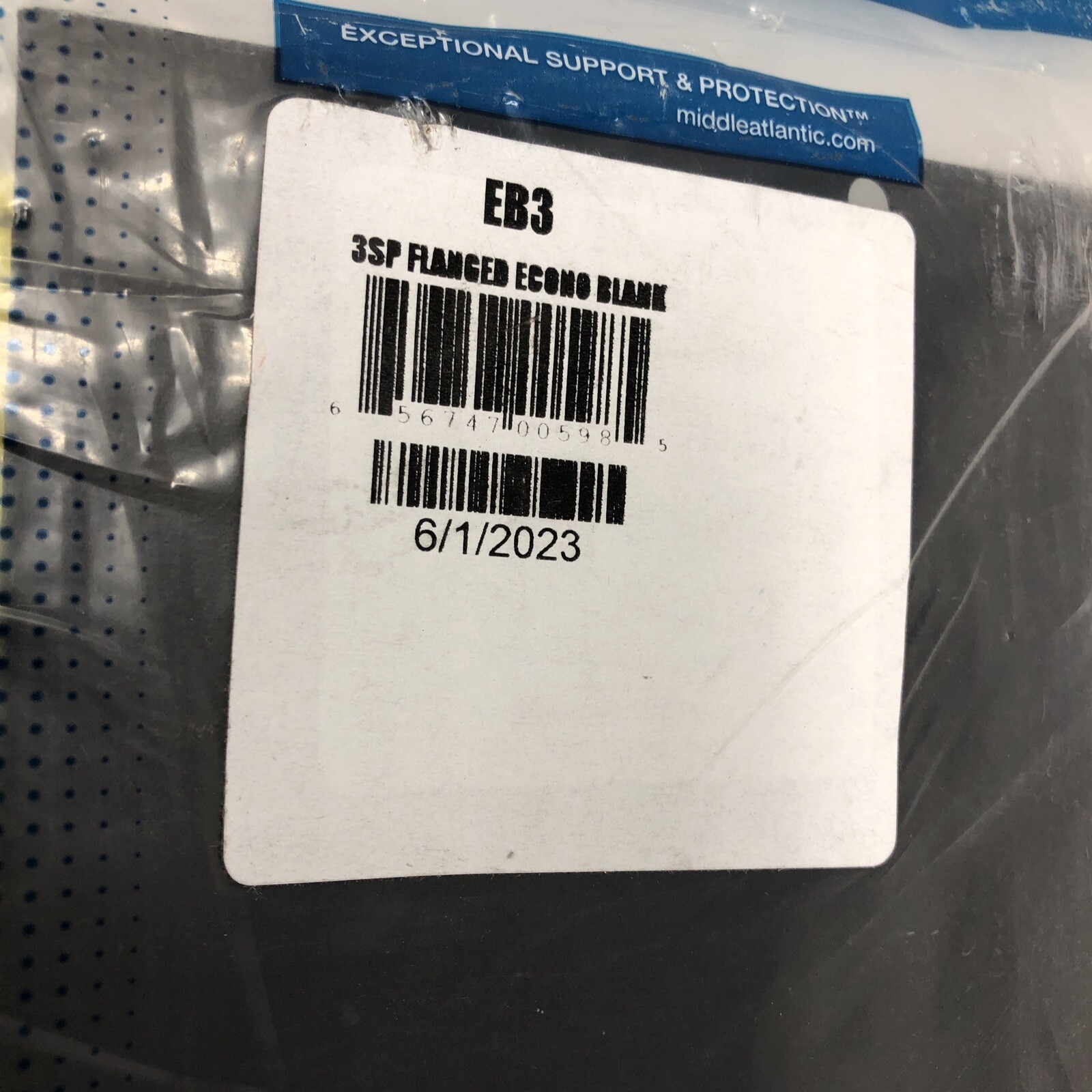 Middle Atlantic Products EB3 3SP Flanged Economic Blank