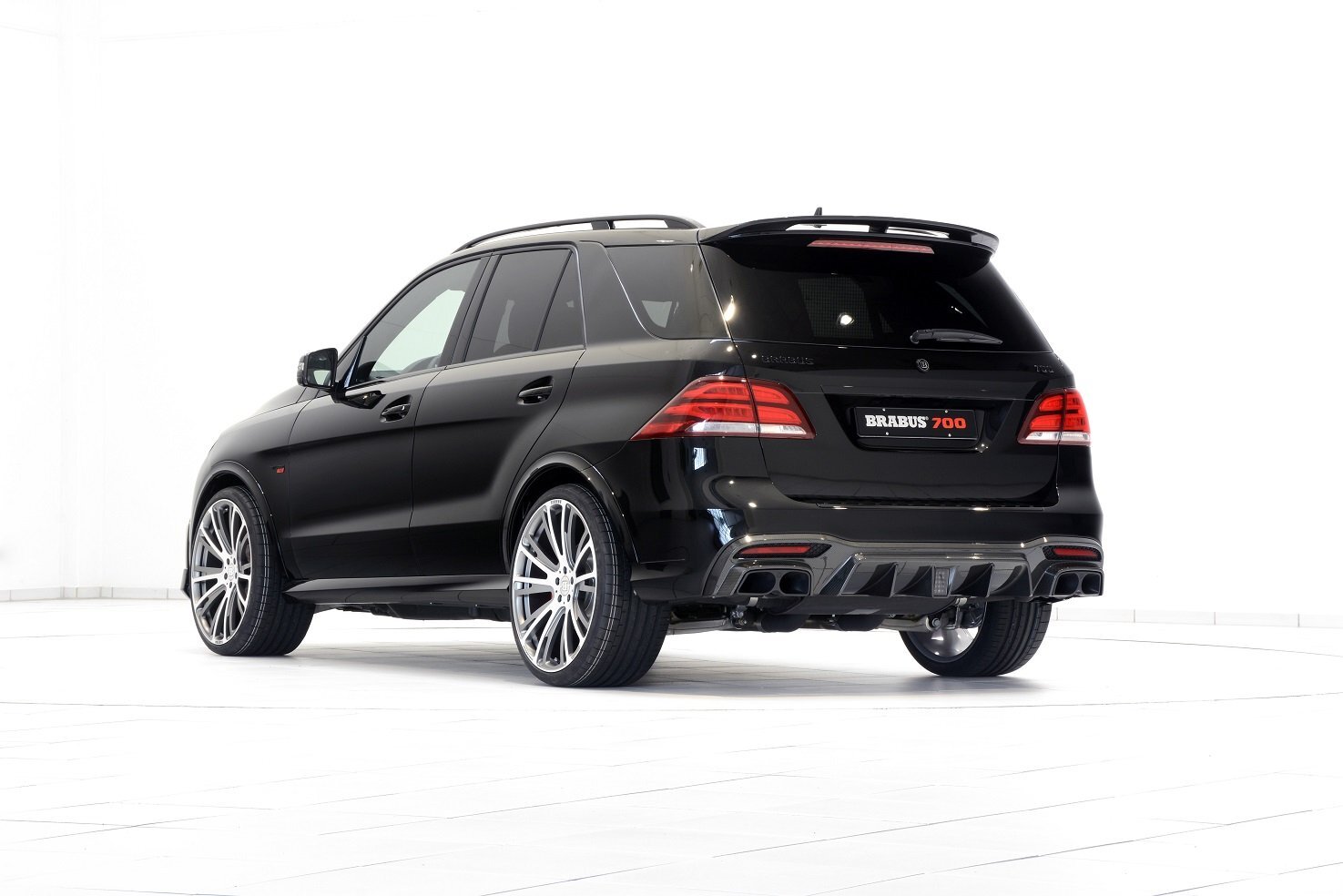 Cars brabus 700 w166 mercedes gle suv black modified Desk Mat Stitched