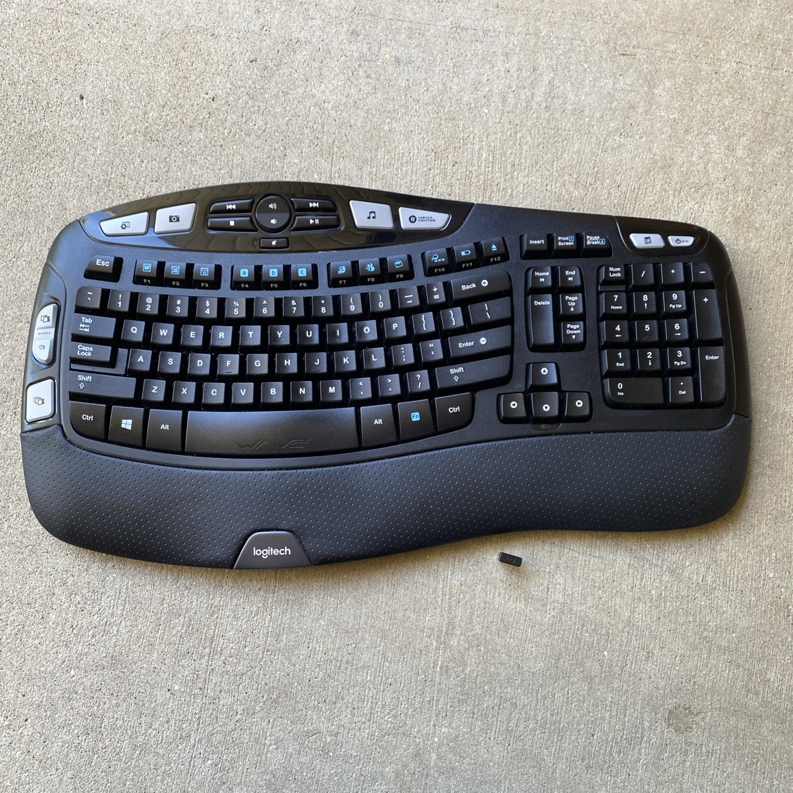 Logitech K350 Wireless Keyboard w/ USB Receiver Dongle Tested Excellent