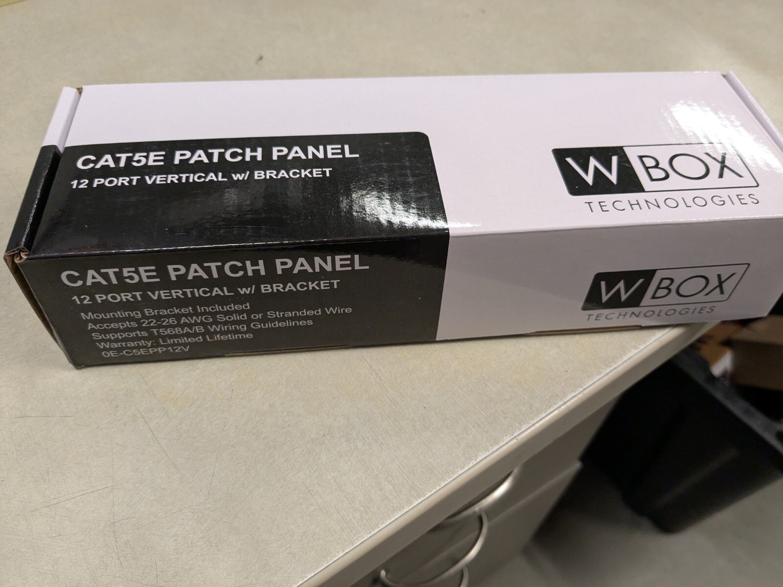 WBOX 0E-C5EPP12V Cat 5E Patch Panel 12 Port Vertical Mount W/ Bracket SHIPS FREE