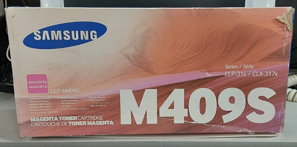 Original Samsung CLT-M409S Magenta Toner  NEW