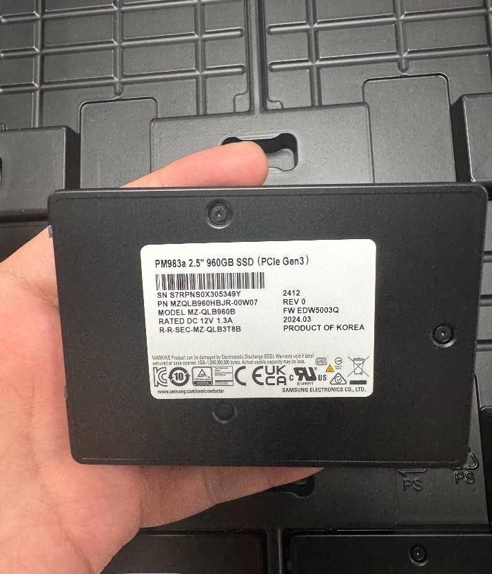 Samsung PM983a 960GB 2.5" U.2 SSD PCIe NVMe PCIe Gen3 MZQLB960HBJR=P4510