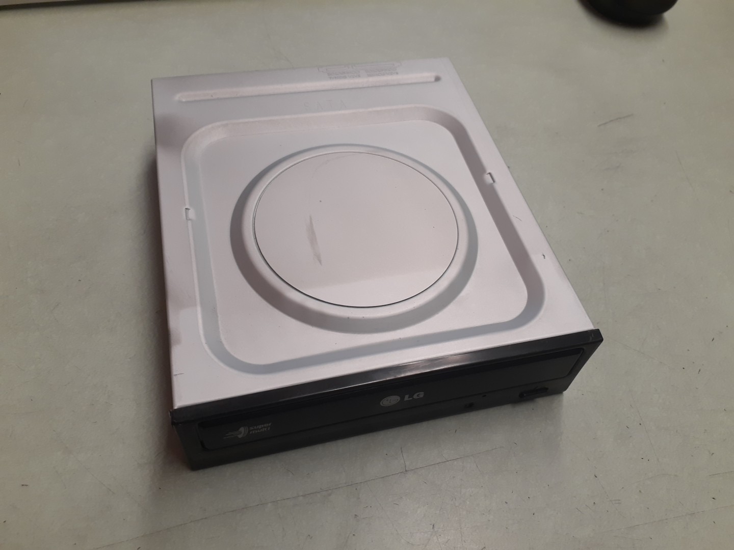 LG GH22NS70 VER EX00 Super Multi DVD Rewriter Drive - Black Bezel