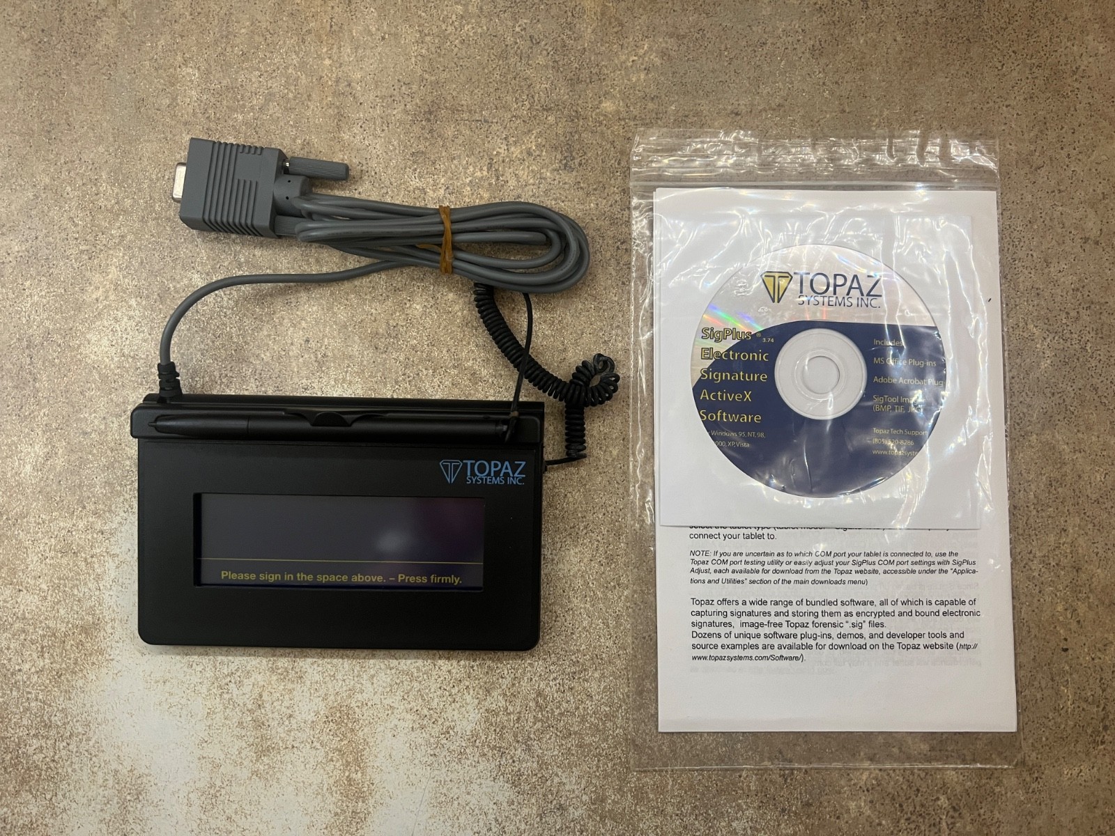 Topaz SigLite T-S460-B-R Serial Electronic Signature Capture Pad w/ Stylus