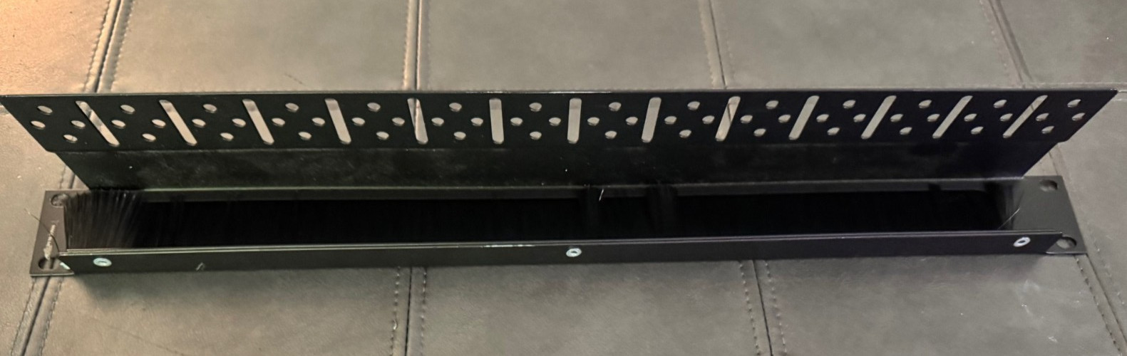 Middle Atlantic BR1 1SP Horizontal Panel w/ Brush Grommet 1-3/4"x 19"x 2.92"