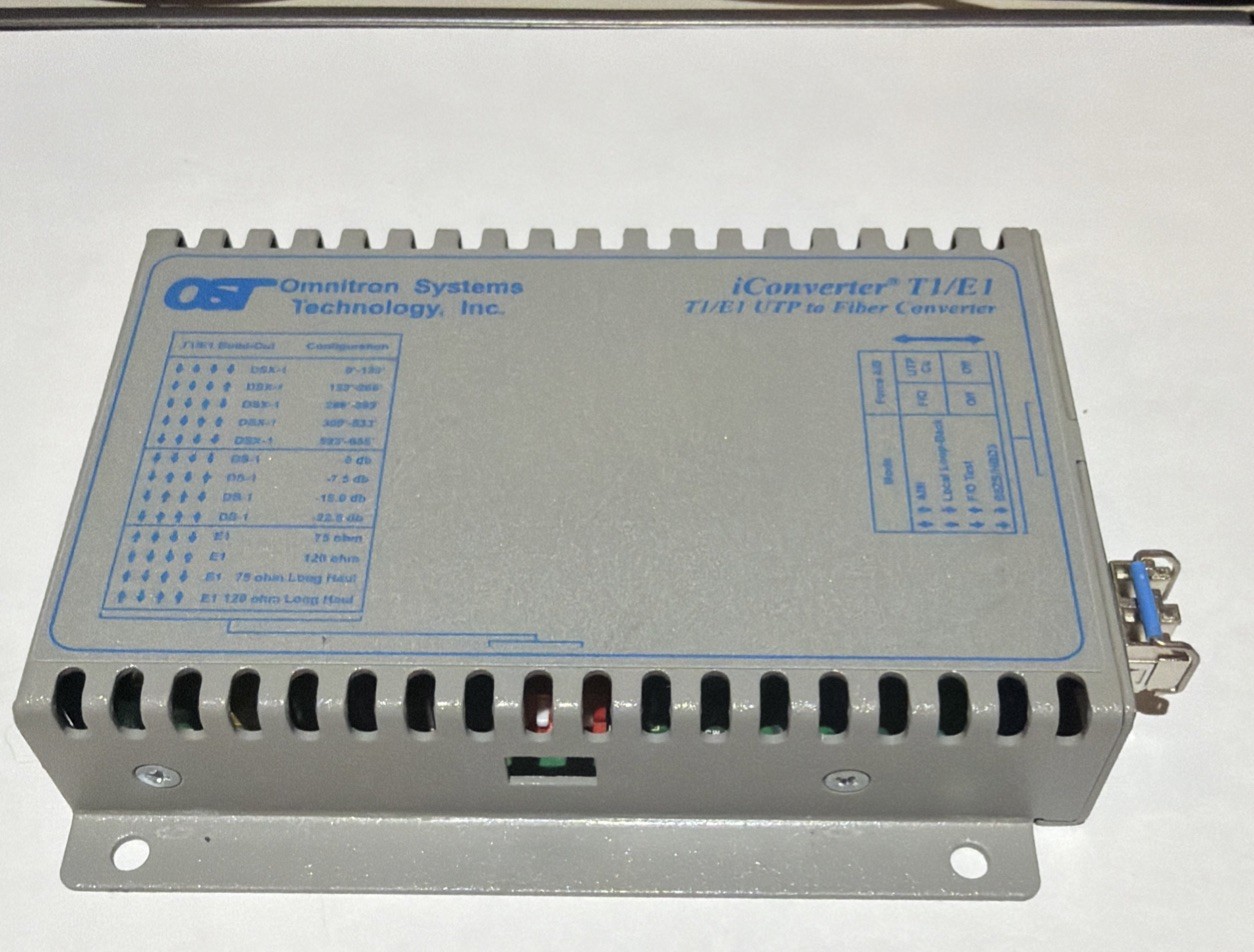 Omnitron Systems iconverter T1/E1 UTP  to Fiber. Model # 8719-0-D