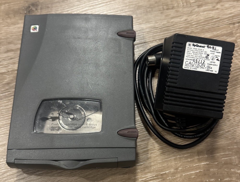 Vintage 90’s SyQuest ezflyer 230MB External SCSI Mac Or Windows PC Works