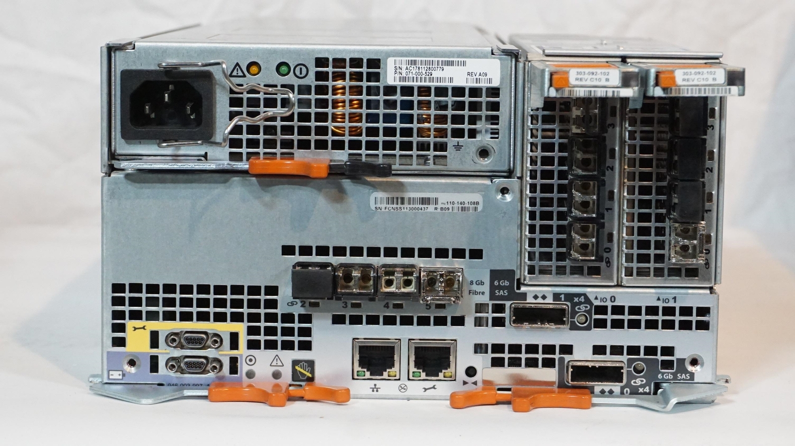 EMC 110-140-108B VNX5300 STORAGE PROCESSOR 1.6GHZ 8GB+2x SLIC12+071-000-529 PSU