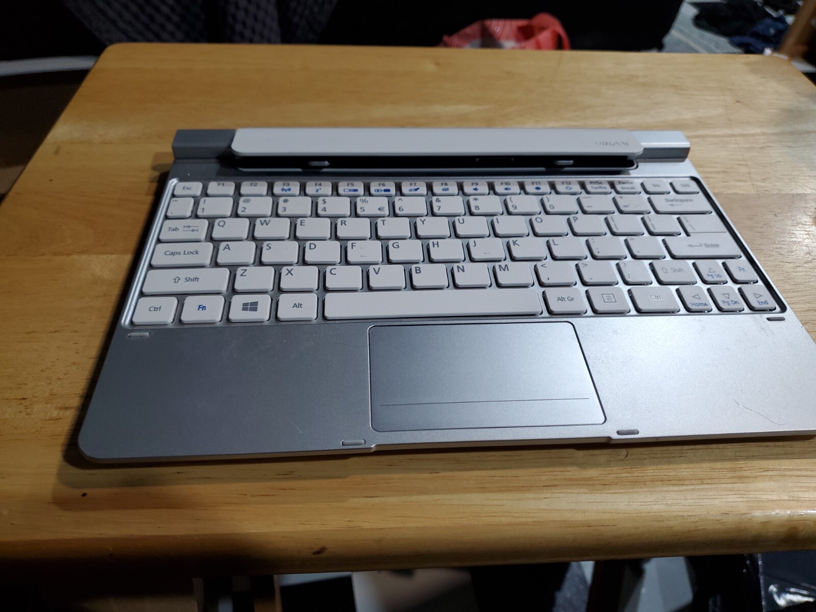 Acer W510 Iconia KD1 Keyboard Docking Station wireless silver