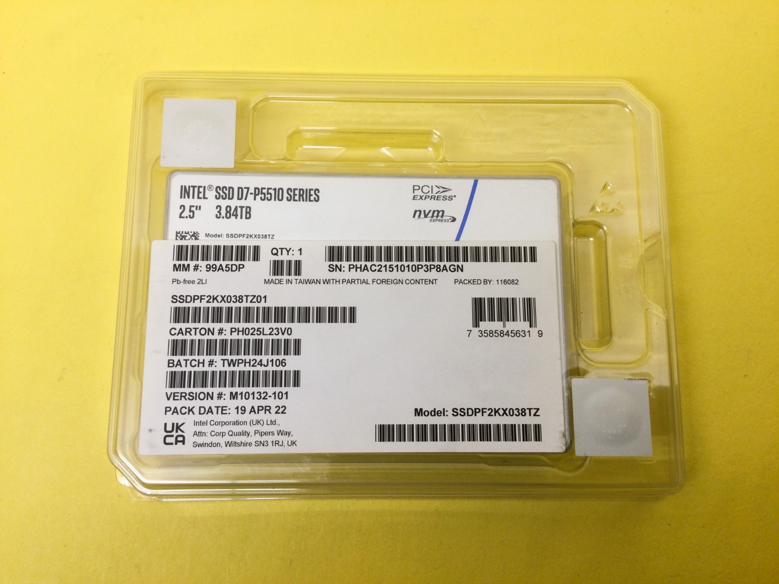 Intel D7-P5510 Series 3.84TB U.2 PCIe NVME 2.5" SSD SSDPF2KX038TZ New