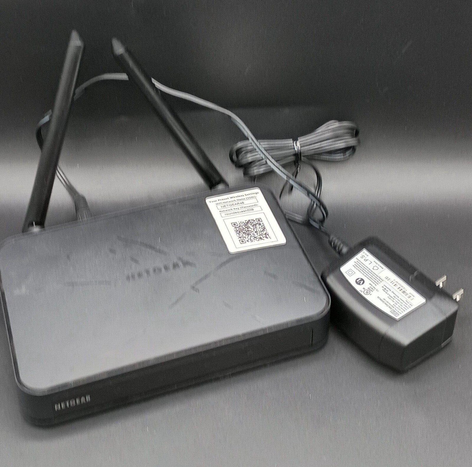 Netgear AC750 WiFi Router R6020 With Dual Antennas & Power Adapter Bundle-Works