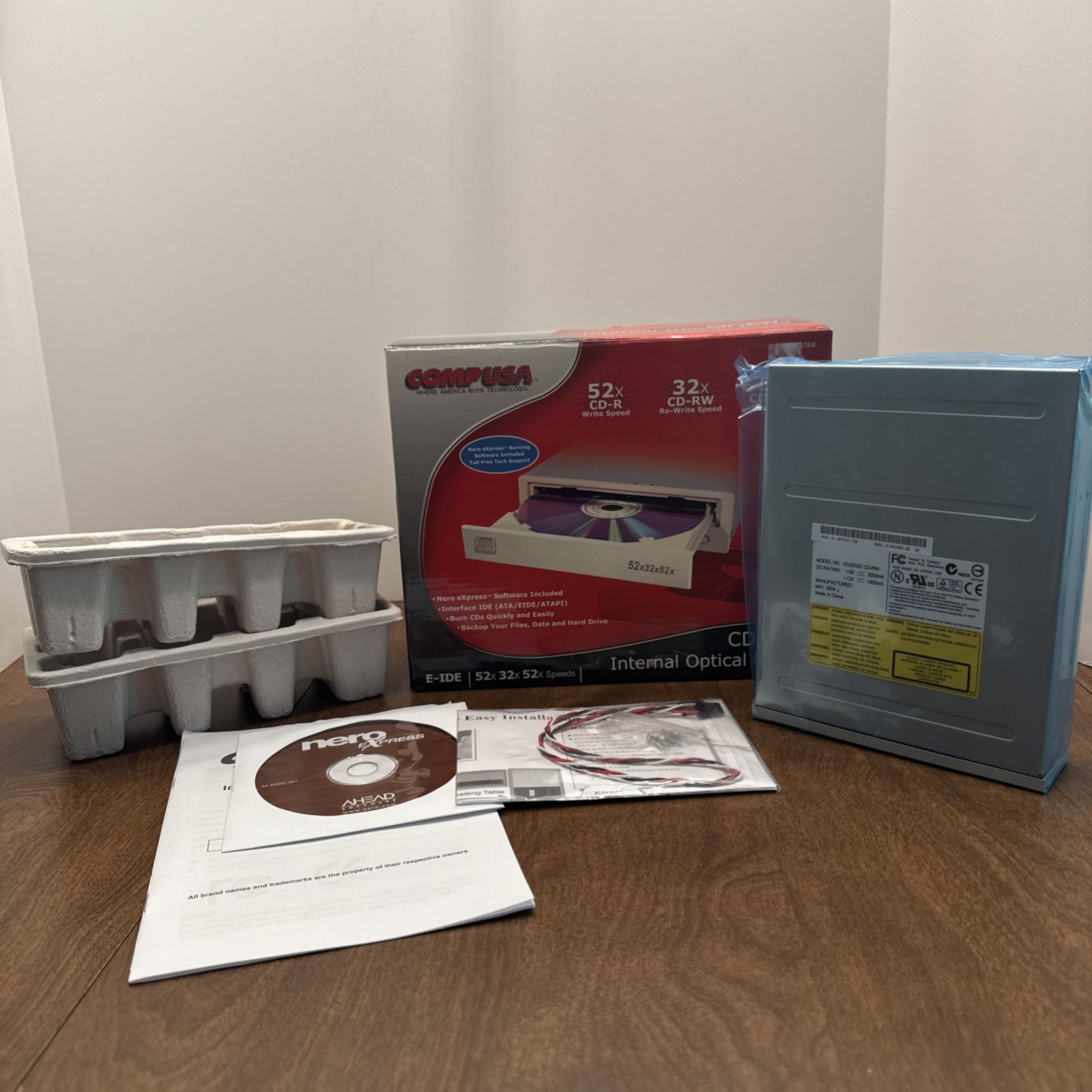 Vintage Comp USA 52x32x52 Internal Optical CD-ROM RW drive UNTESTED