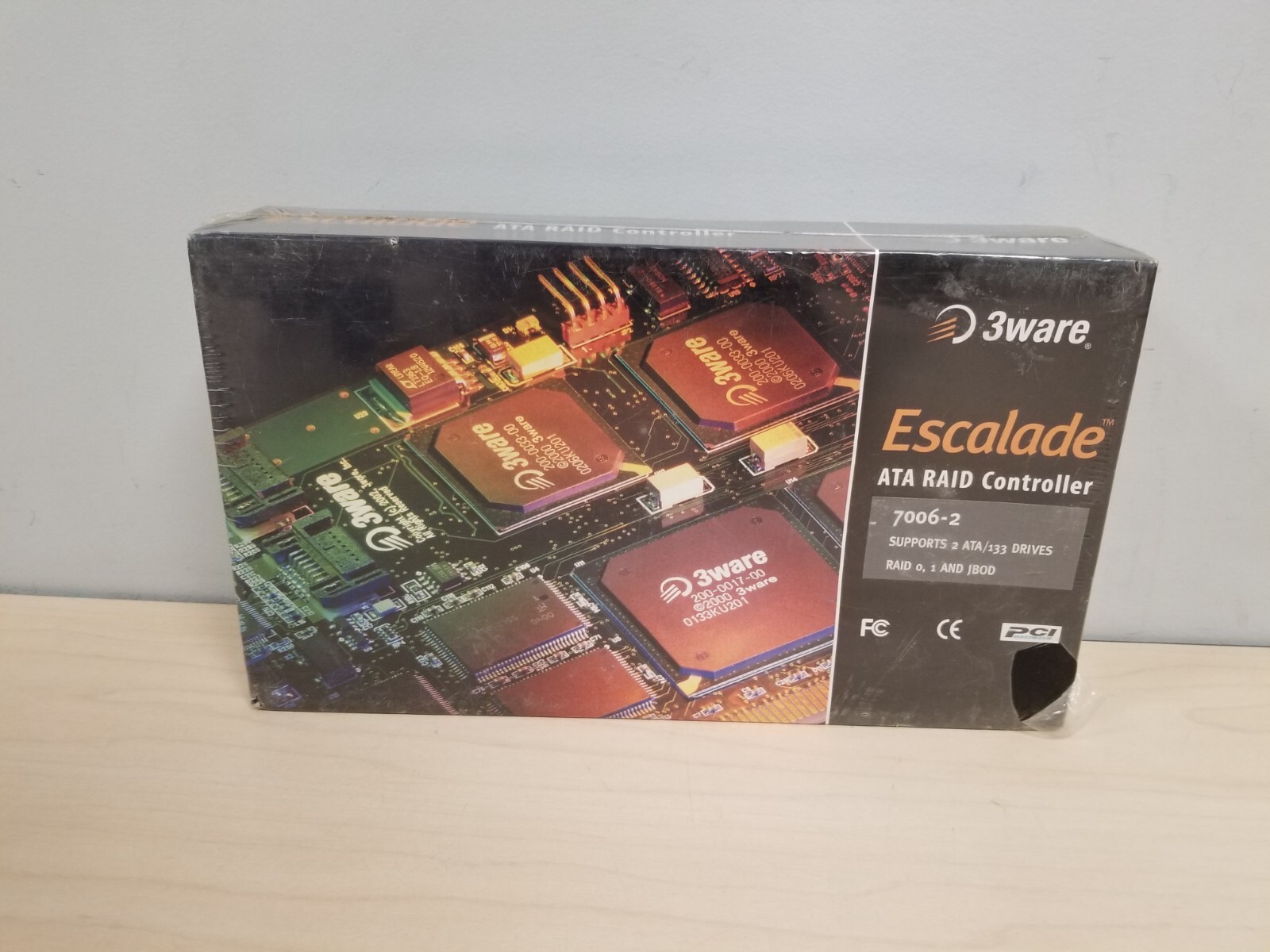 NEW NIB SEALED 3ware Escalade ATA RAID Controller 7006-2
