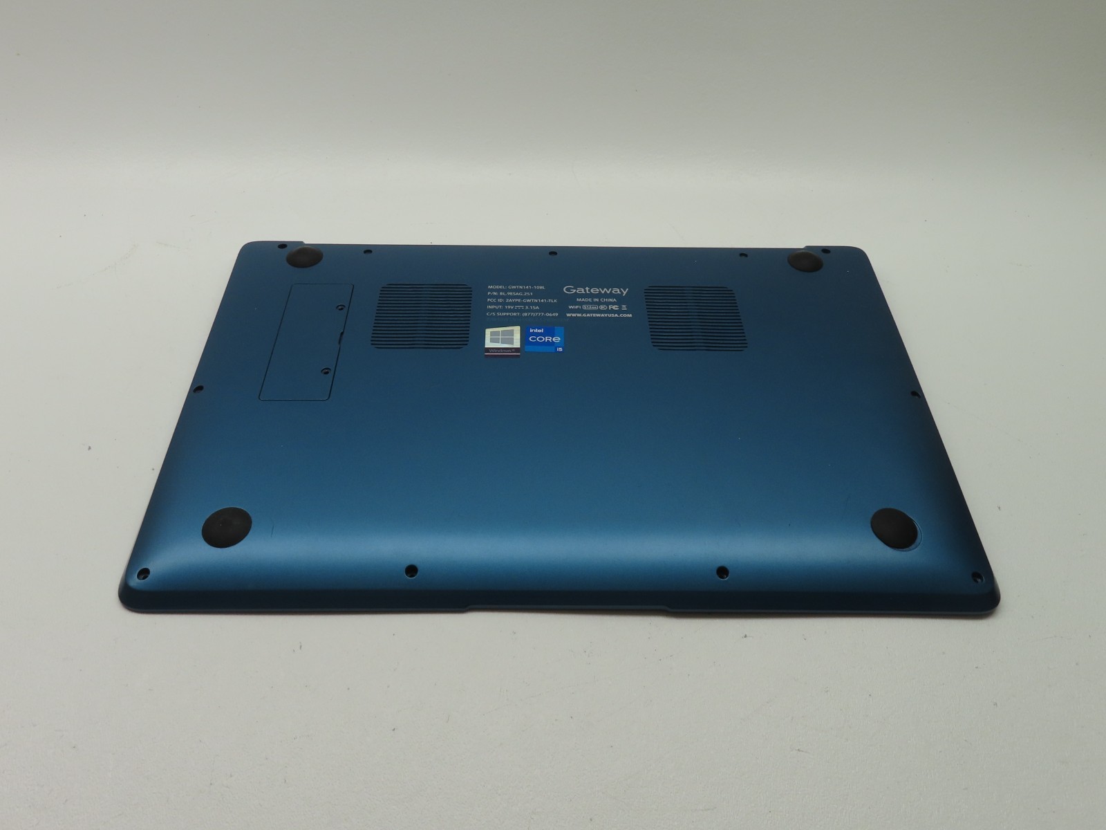 Gateway GWTN141-10BL 14.1" Genuine Laptop Bottom Base Case Cover