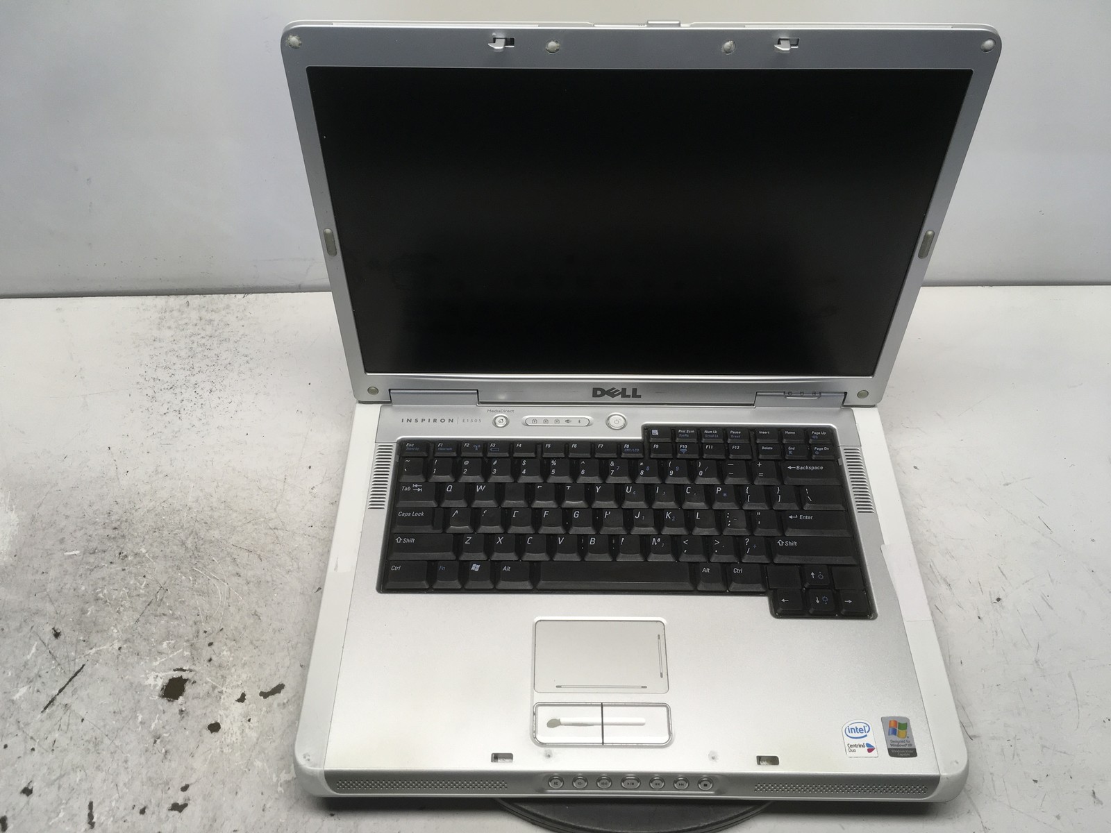 Dell Inspiron E1505 MM061 Intel Core Duo 06E8 1.6GHz 1 GB NO HDD No Batt