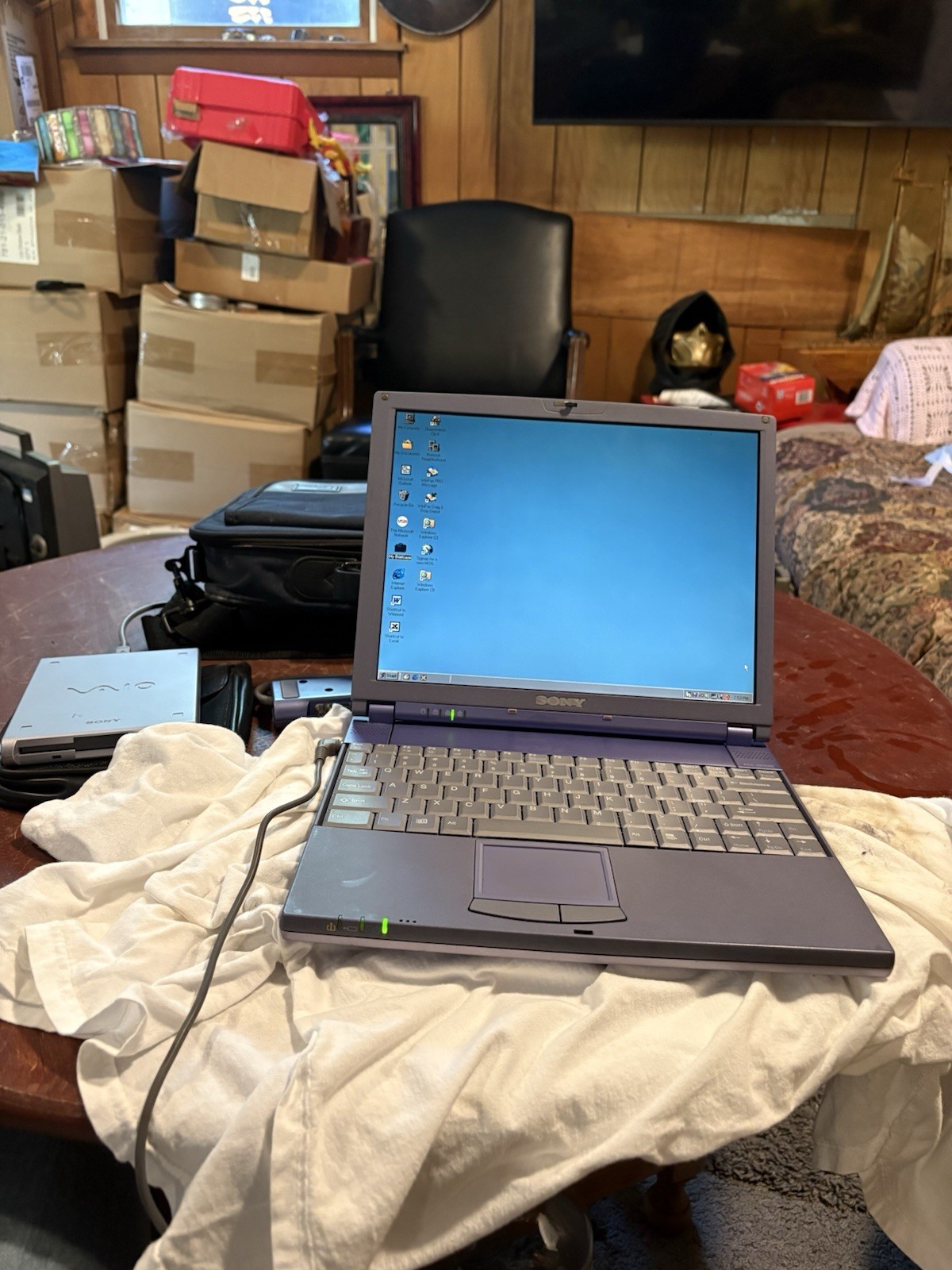 Sony VAIO pcg-z505sx Laptop With Briefcase And Extras