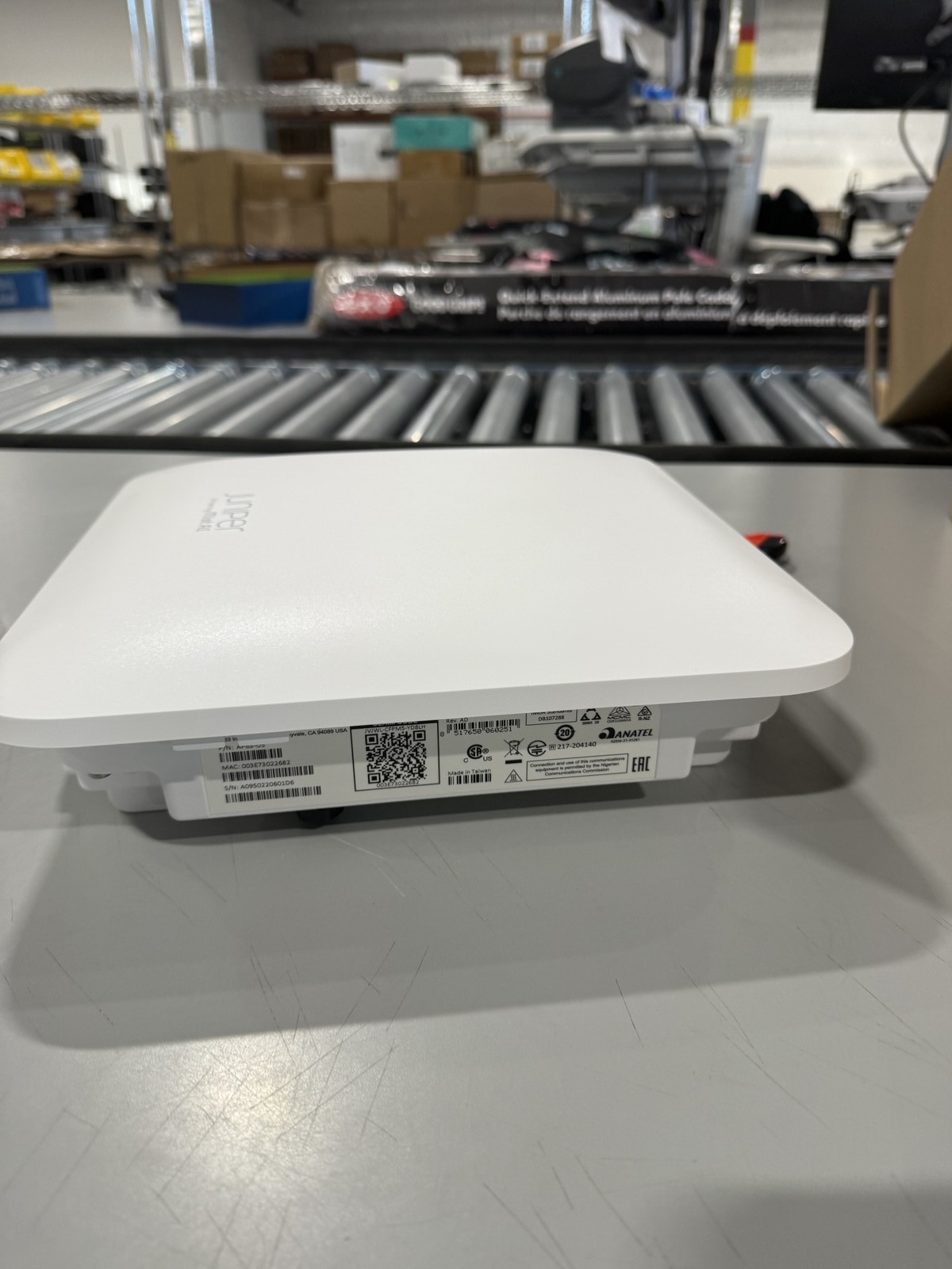 JUNIPER NETWORKS MIST AI AP63-US HIGH PERFORMANCE OUTDOOR ACCESS POINT - WHITE