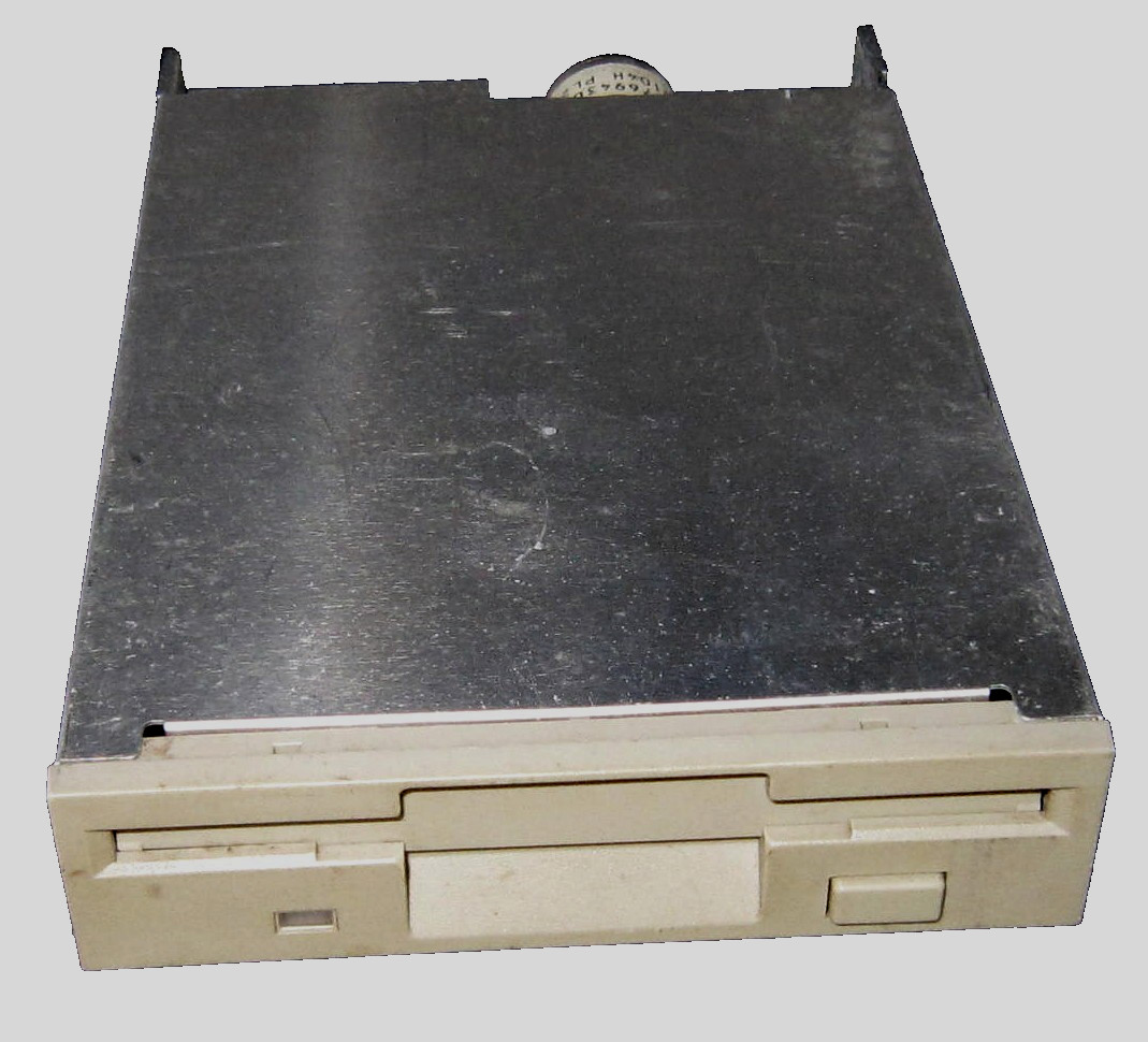 Vintage 1990's  Teac FD-235HF  3.5 Floppy Interface Disc Drive/Desktop/1.44MB