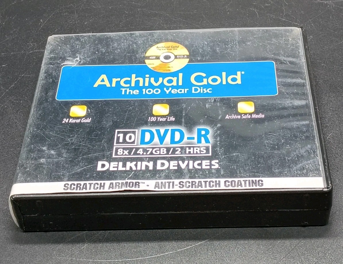Delkin Devices Archival Gold 24 Karat Gold DVD-R 10 Pack 4.7GB 8x Binder