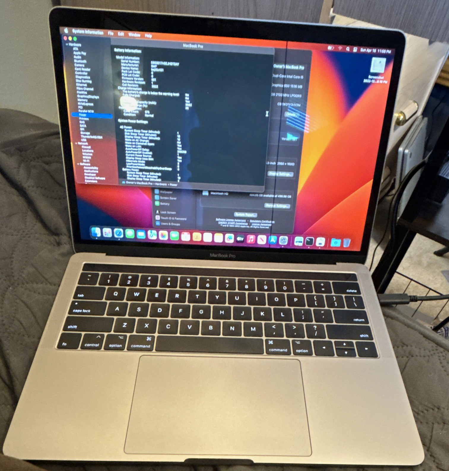 Apple MacBook Pro A1706 13” 2017 i5 8GB 512GB SSD Touch Bar - Screen Line