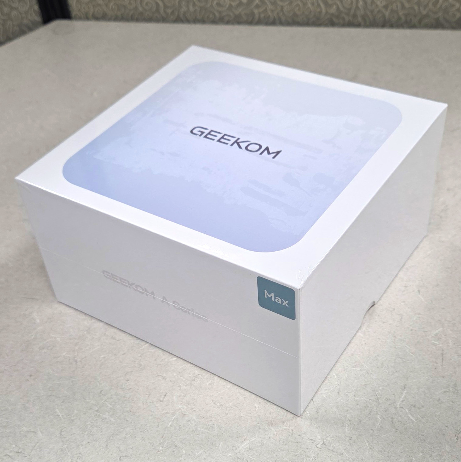 GEEKOM A7 Max Mini PC Ryzen 9 7940HS 16GB DDR5 RAM 1TB SSD White