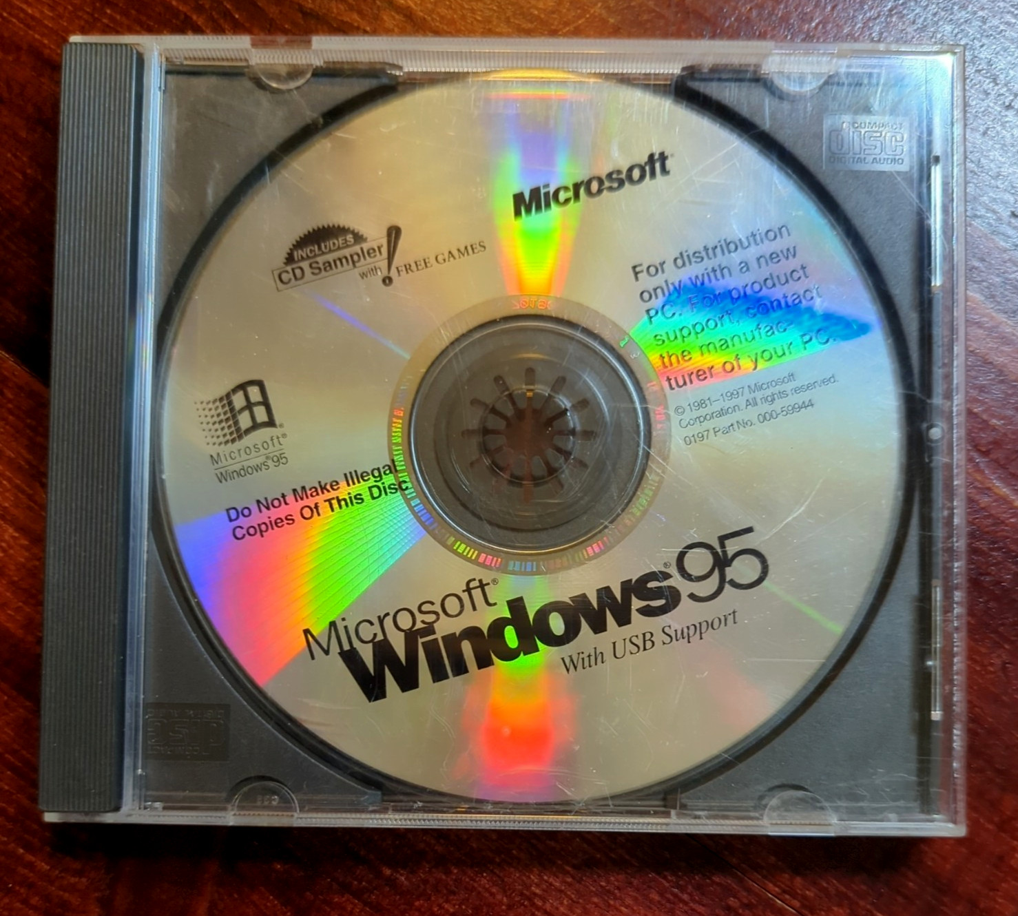 Microsoft Windows 95 Software CD with USB Support OEM Disc only in case, Vintage