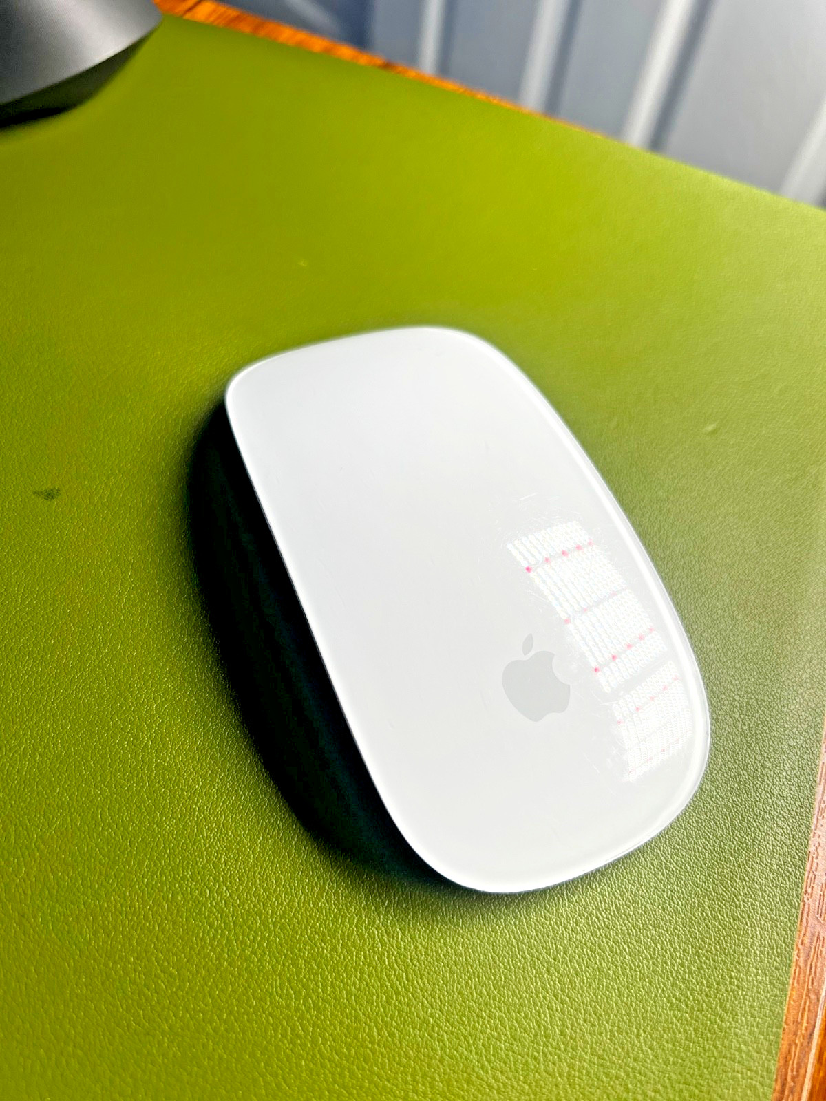 Apple Magic Gen 2  Bluetooth Wireless Mouse A1657
