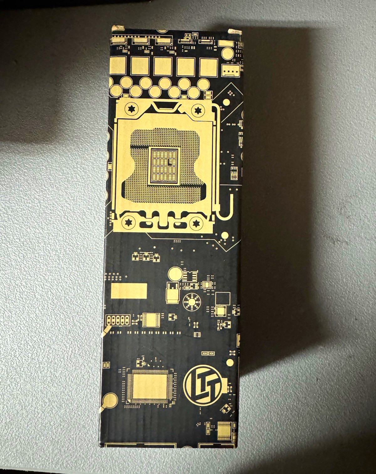 Linus Tech Tips Water Bottle Retail Box PC Motherboard PCB Bare Board CPU Socket