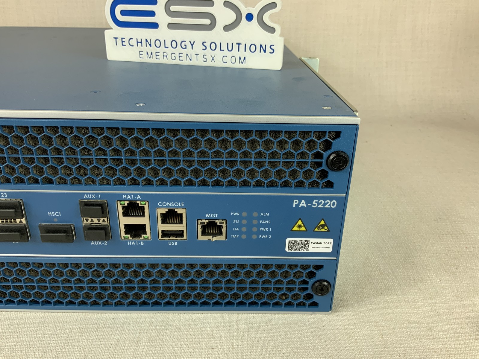Palo Alto PA-5220 Network Security Firewall Appliance - 2x SSD, 2x HDD, v 10.1.4