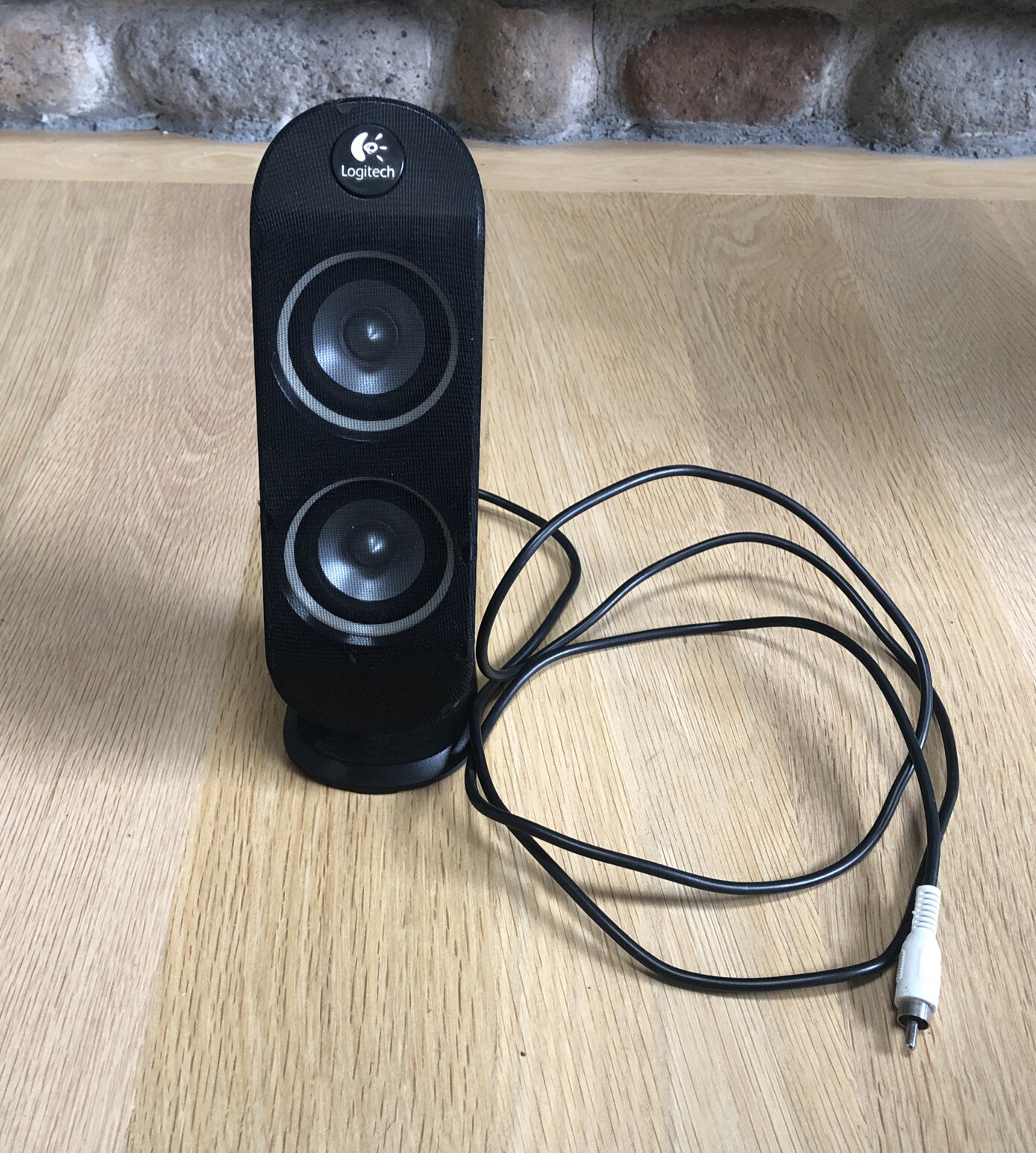 Logitech X-530 5.1 Speaker System Replacement Satellite Speaker White Cable B1