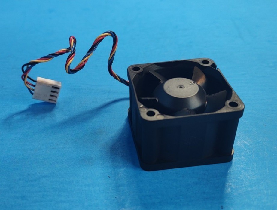 SuperMicro 40mm 4-pin Server CPU Cooling Fan Module FAN-0065L4 Delta FFB0412SHN