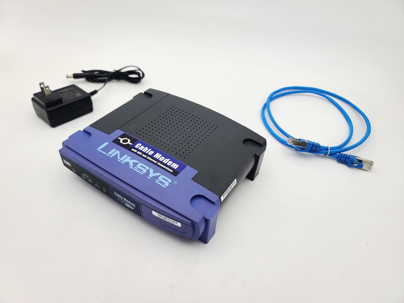 LINKSYS BEFCMU10 V3 DOCSIS CABLE MODEM 42.88 MBPS ETHERNET INTERNET MODEM