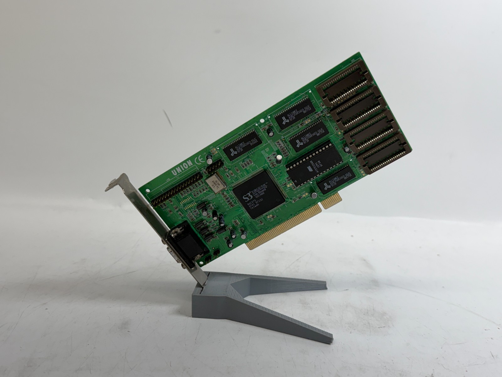 Vintage  Graphics Video Card S3 ViRGE/DX 86C375 VGA Feature