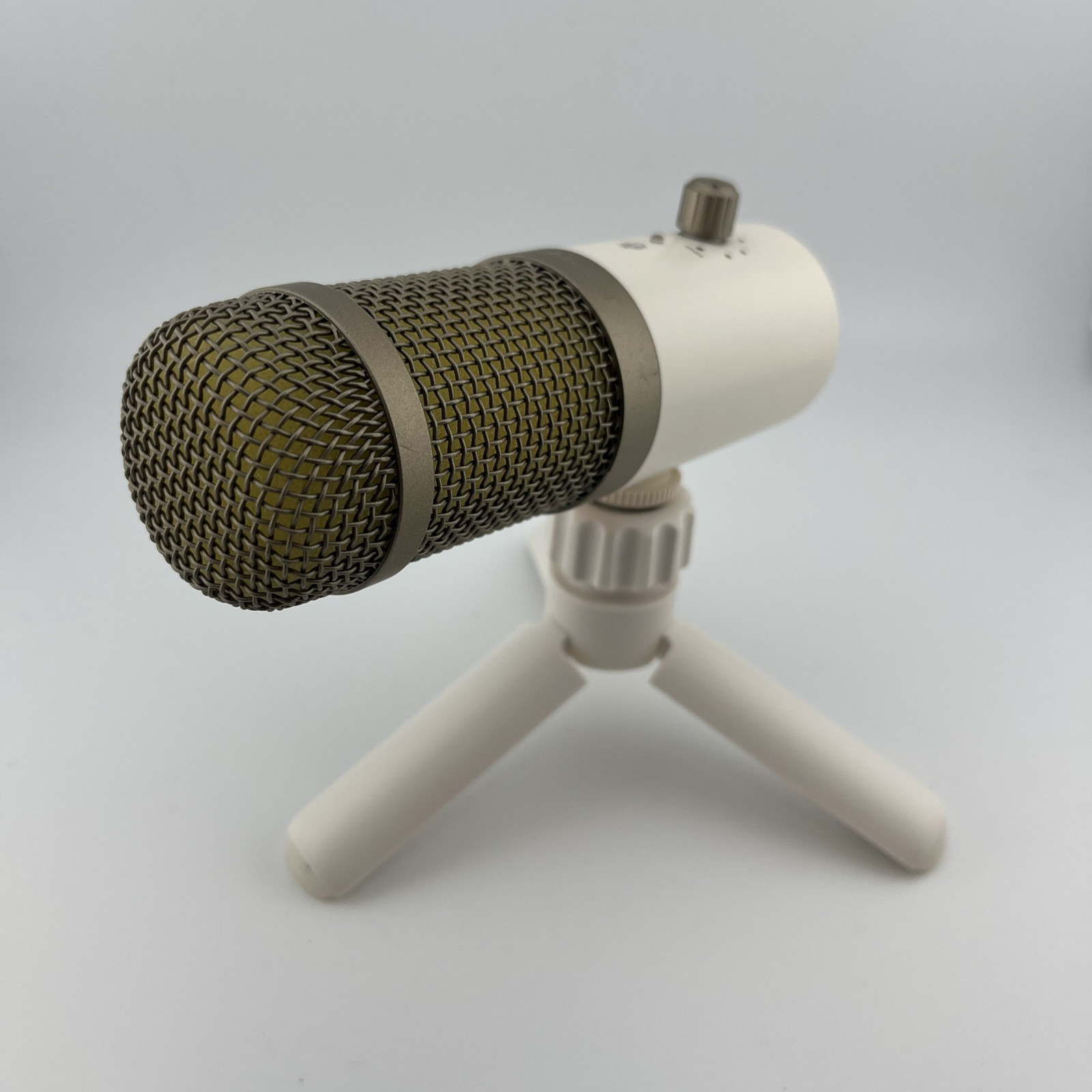 heyday Desktop Microphone - Stone White