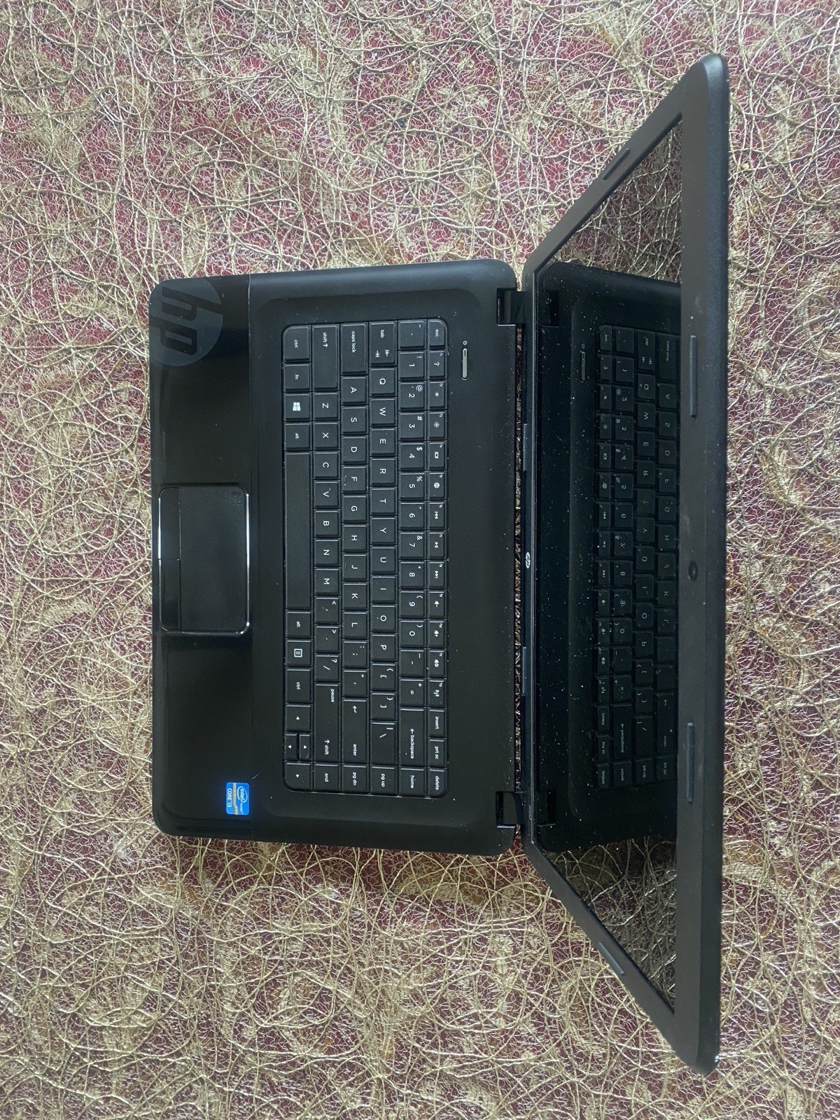 HP Model 2000-2C10DX Notebook