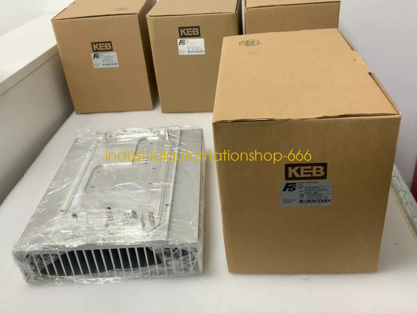 1PC NEW 13.F5.C1D-390A frequency converter Via DHL or FedEX