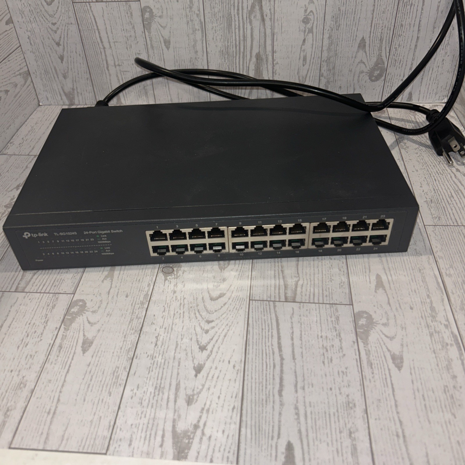 TP Link TL-SG1024S 24 Port Gigabit Switch Rack Mount