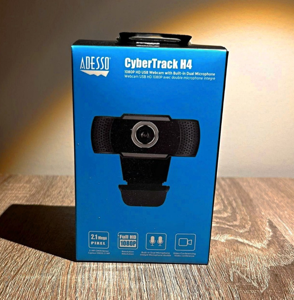 Adesso CyberTrack H4 1080P HD USB Webcam with Built-in Dual Microphone– Open Box