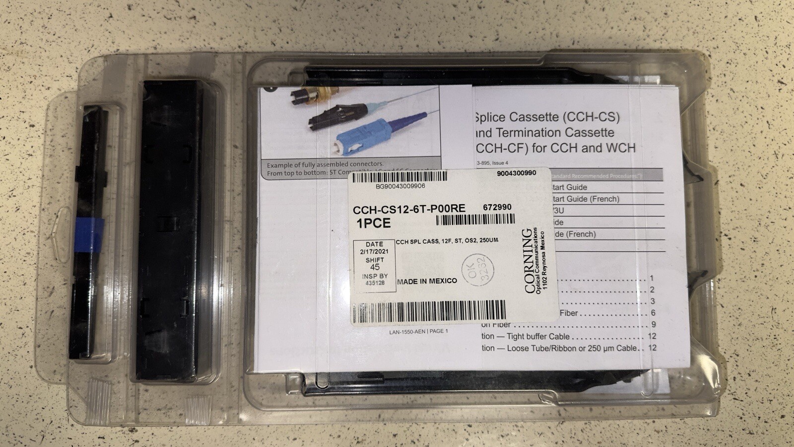 Corning CCH-CS12-6T-P00RE Pigtail Splice Cassette 12F, ST Duplex SM, OS2 UPC