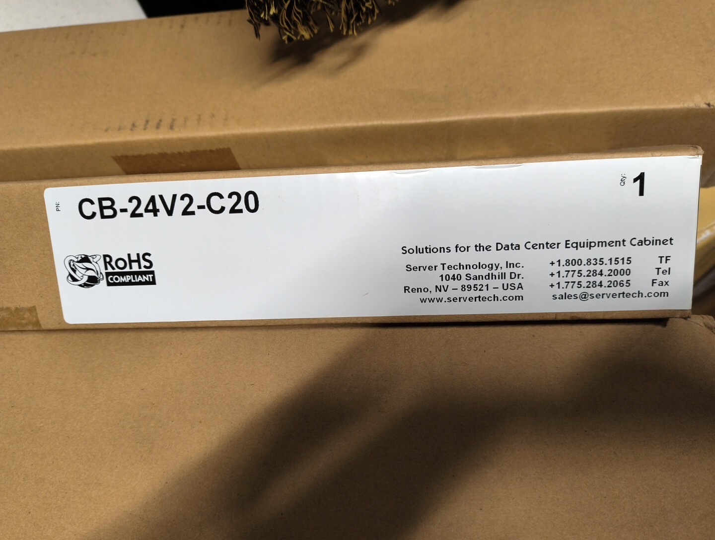 NEW Sentry Basic Server Cabinet Power Distribution Unit CB-24V2-C20