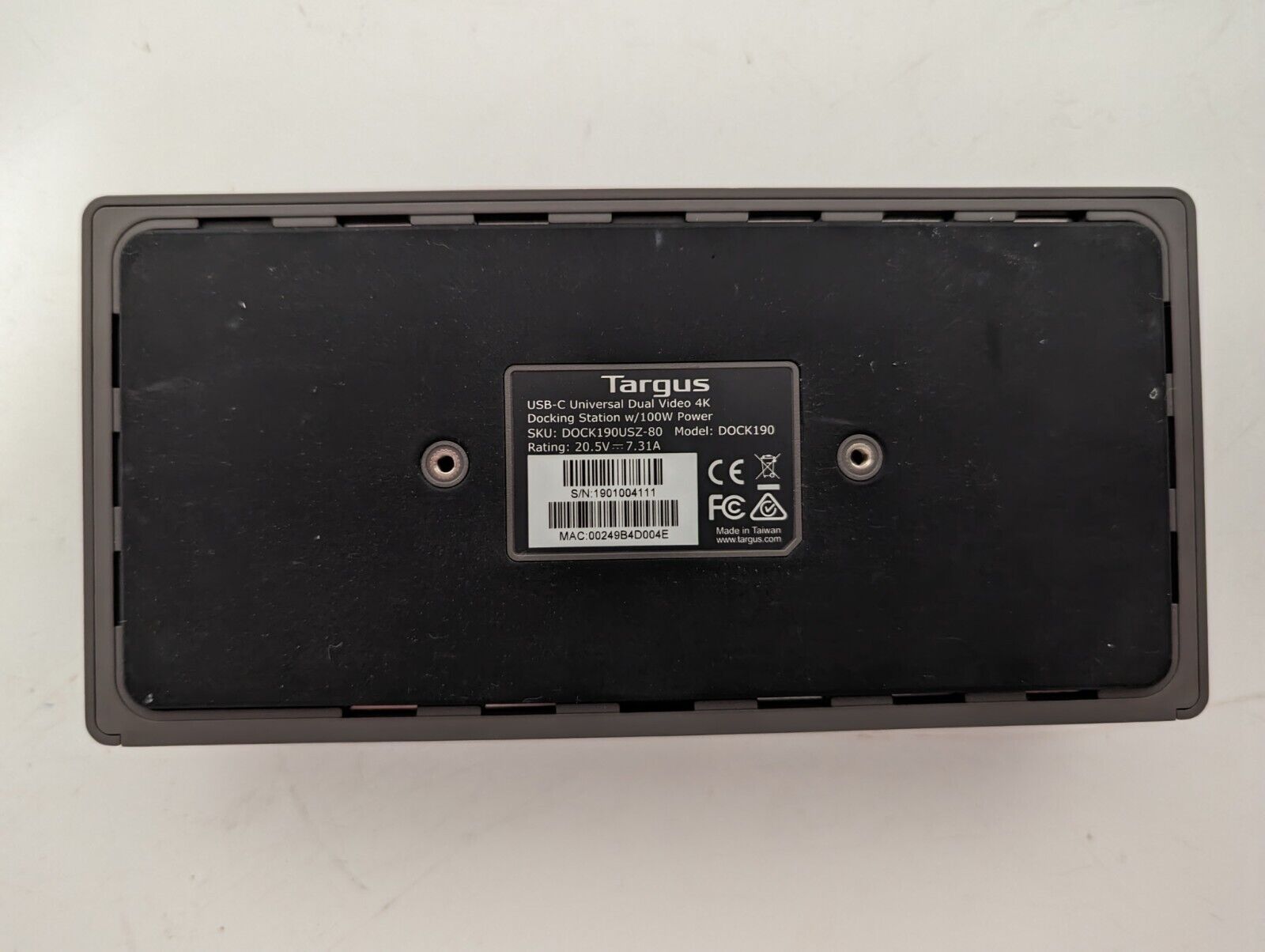 Targus Dock 190 USB-C Universal DV4K Docking Station with power adapter 
